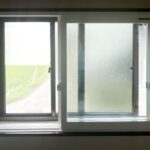 福岡市南区で内窓工事した施工後の画像。 高速道路近くのご自宅だったので、音が静かになったとお喜びいただけました。