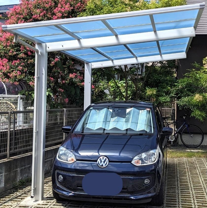 福岡市城南区でカーポートを設置した施工後の画像。 カーポートはYKKapのエフルージュfast