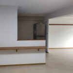 福岡市南区でキッチン横の部屋の間仕切りを撤去してLDKを広くした施工事例の画像。