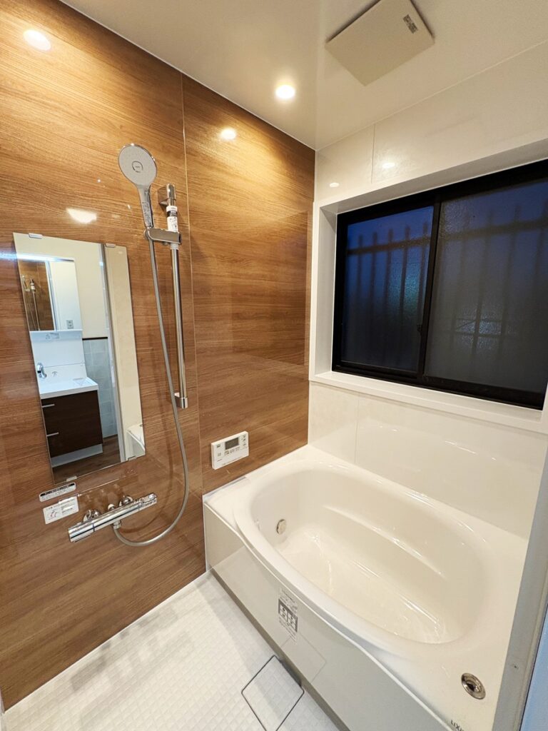 福岡県春日市でLIXILのリデアCタイプに浴室をリフォームした施工後の画像。