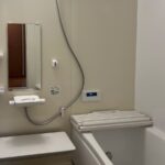 福岡市中央区でお風呂のリフォームをした施工後の画像。新しいお風呂はTOTOのサザナNタイプ（１２１６サイズ）です。浴室暖房器も付けて、ヒートショック予防もできるようになりました。